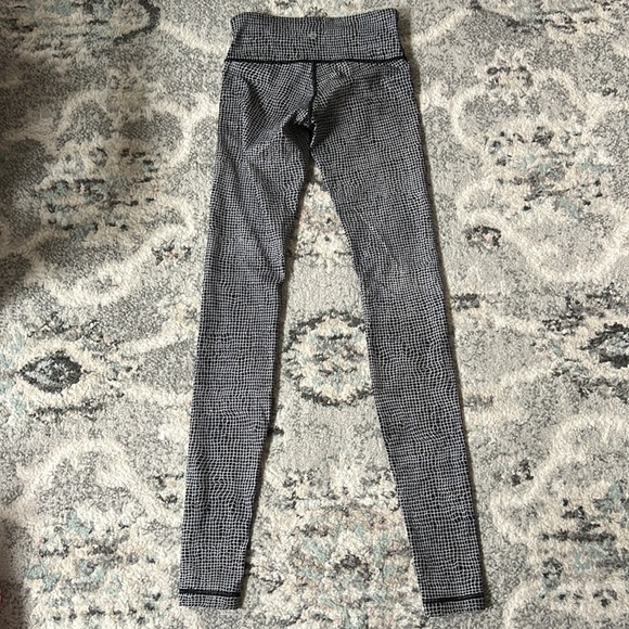 Lululemon Wunder Under Leggings - Picture 6 of 11